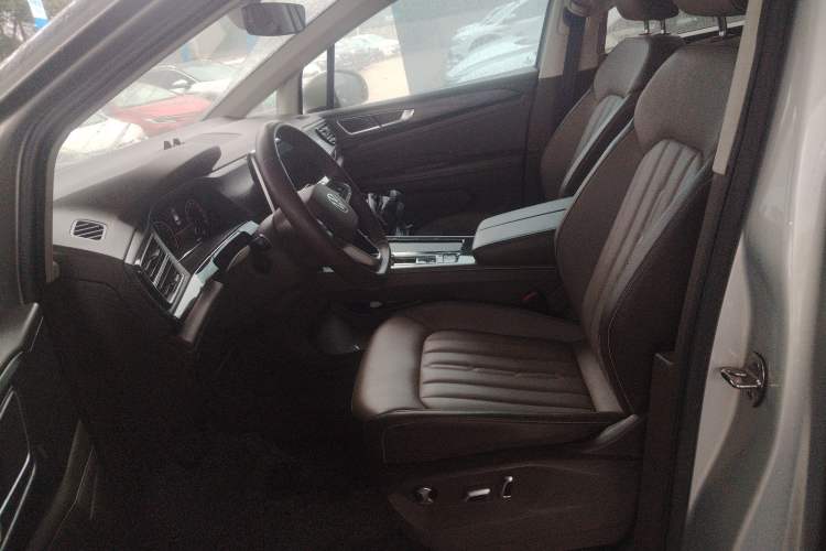 Used Volkswagen Viloran 2024 330TSI Luxury Edition
