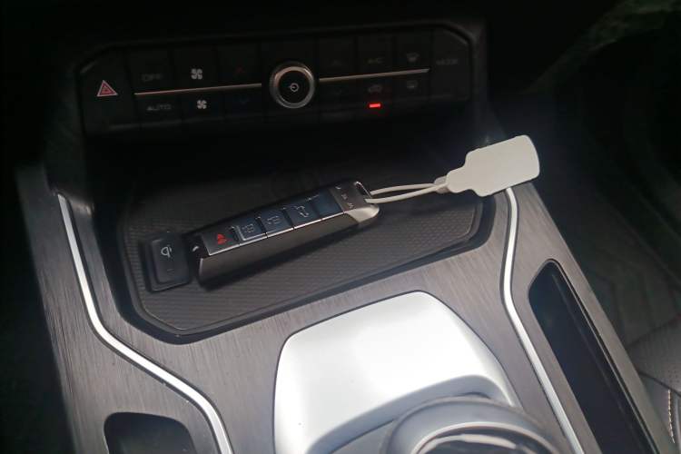 Used Wey VV6 2018 2.0T Two-Wheel Drive Flagship Version China V Standard