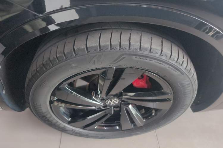 Used Volkswagen Touareg 2023 3.0 TSI Luxury Edition Obsidian Black Sport Package
