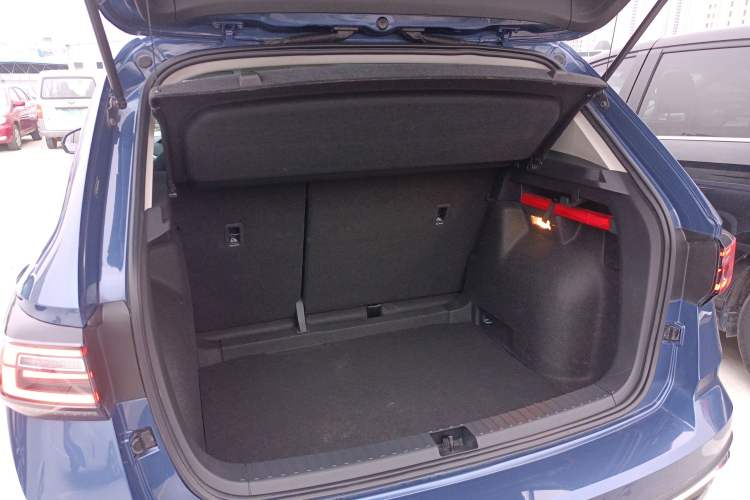 Used Volkswagen Tharu 2023 300TSI Two-Wheel-Drive Full Moon Edition
