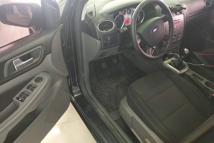 Used Ford Focus 2013 Hatchback Classic 1.8L Manual Base Model
