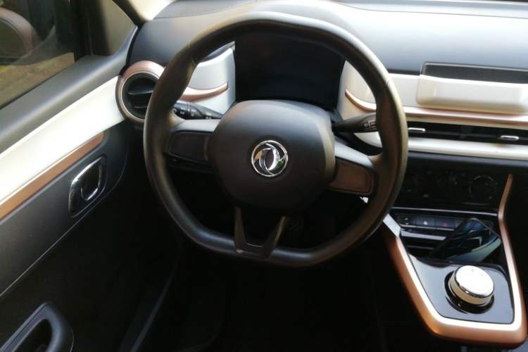 Used Dongfeng NAMMI BOX 2022 Champion Edition Light Wind Version 201KM Standard Model
