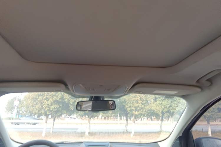 Used Ford Kuga 2017 EcoBoost 180 Two-Wheel-Drive Tiger Leap Model
