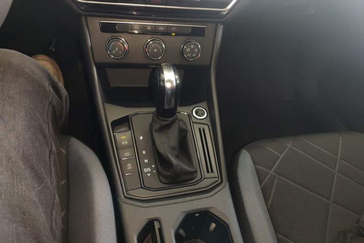 Used Volkswagen Lavida 2023 Revised 1.5L Automatic DeYi Edition
