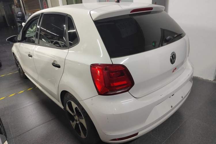Used Volkswagen Polo 2016 1.4L Manual Fashion Model
