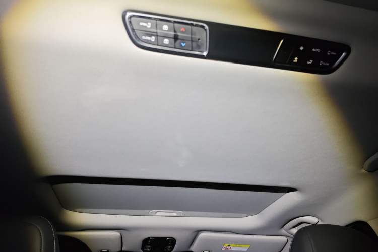 Used GAC Trumpchi M8 2024 Master Series 400T Prestige Edition
