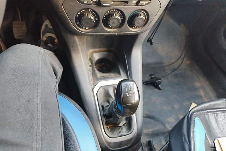 Used Peugeot 301 2016 1.6L Manual Comfort Edition