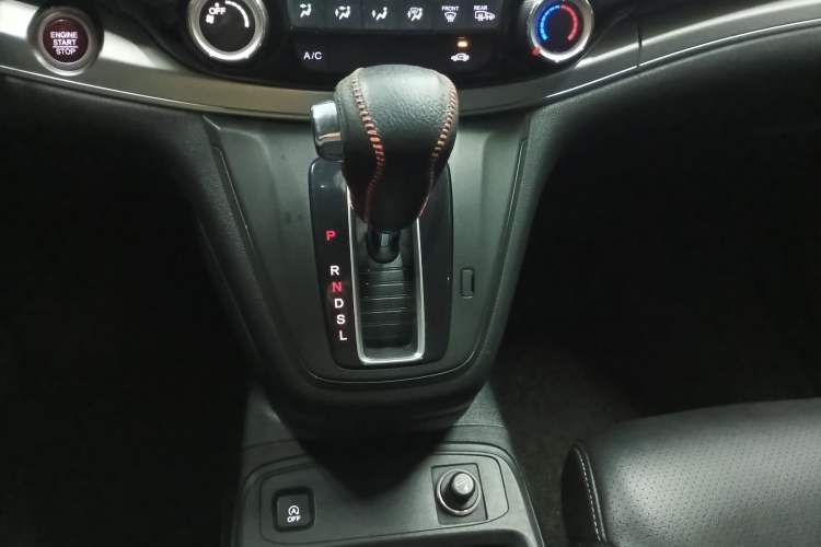 Used Honda CR-V 2015 2.0L two-wheel drive Fashion Edition