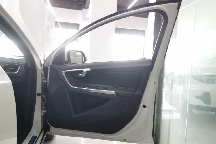 Used Volvo S60 2019 S60L Facelift T5 Intelligent Advanced Edition
