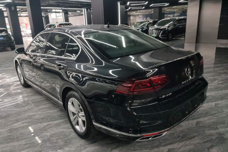 Used Volkswagen Magotan 2025 Zhongxiang Version 280TSI DSG Comfort Edition
