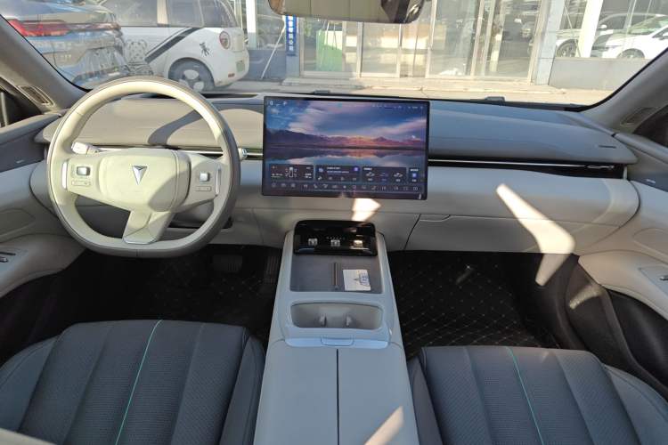 Used  L07 2024 300Max Qiankun Intelligent Driving ADS SE Range-Extended Version