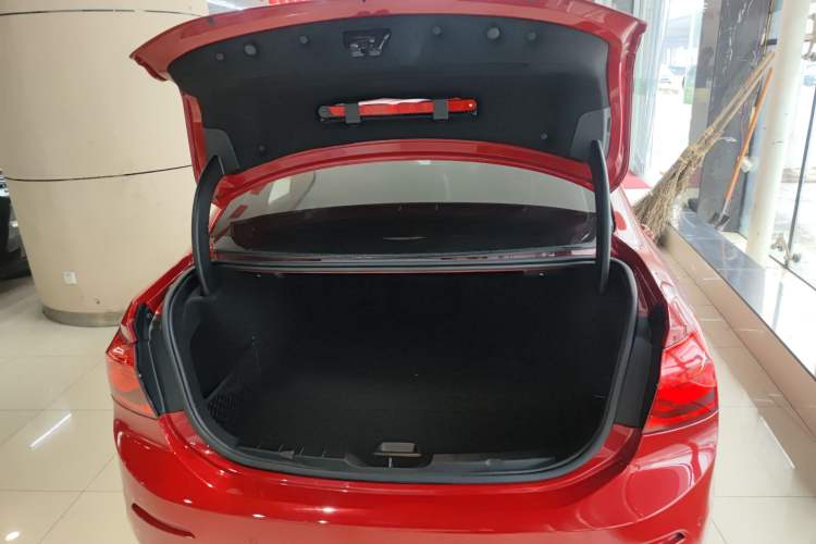 Used BMW 1 Series 2018 118i Design Package Edition