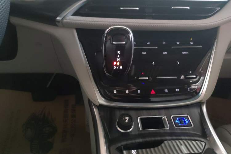 Used Buick GL8 2022 ES Landtrek 653T Comfort Edition