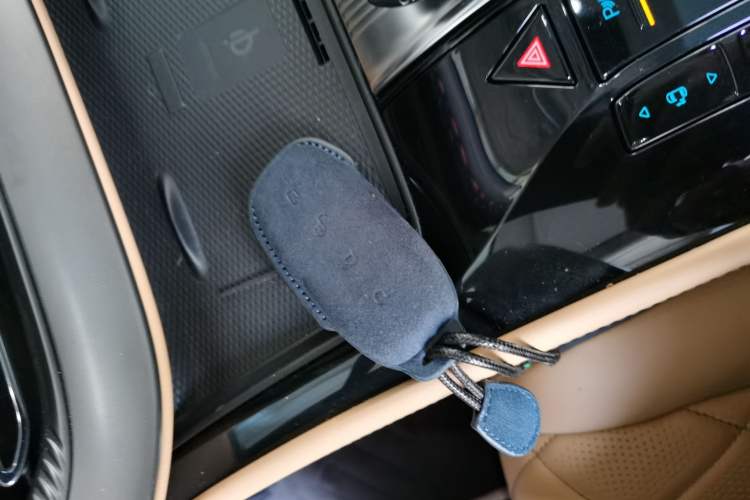 Used Denza D9 2024 DM-i 980 Four-Wheel Drive Prestige Model