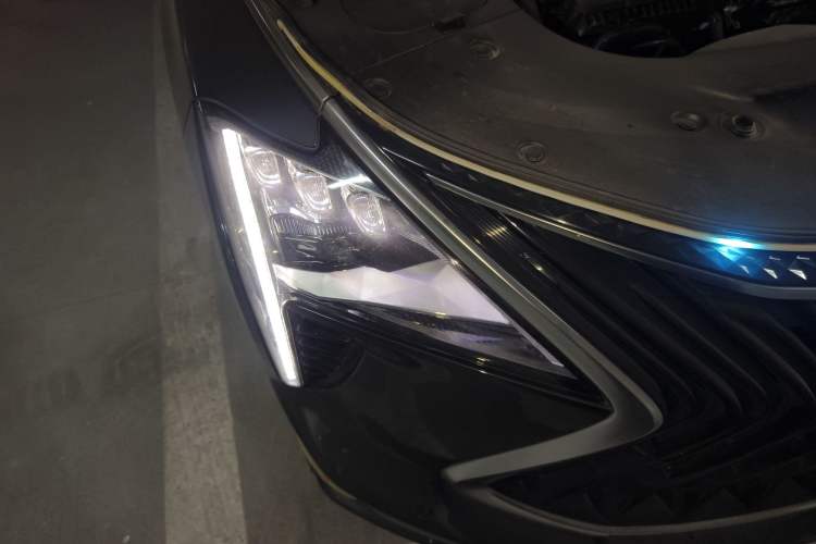 Used FORTHING Yacht 2022 1.5T DCT Chasing-the-Waves Edition
