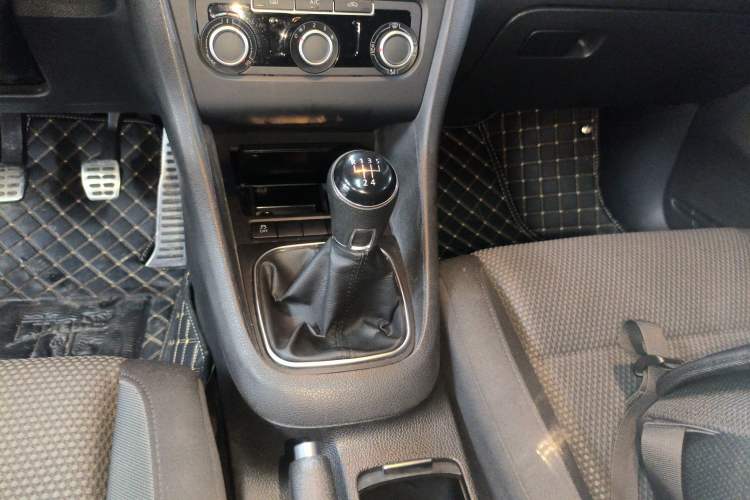 Used Volkswagen Golf 2012 1.6 Manual Comfort Edition
