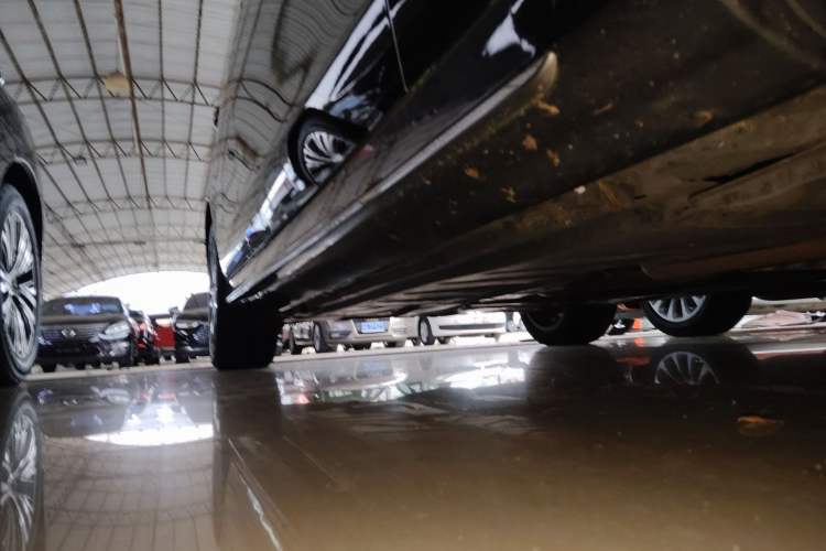 Used Mercedes-Benz E-Class 2021 E 300 L Sporty and Stylish Model
