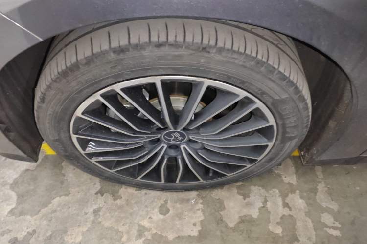 Used BYD Han 2023 EV Champion Edition 506KM Front-Wheel-Drive Premium Model
