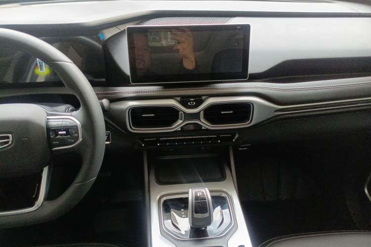 Used Geely Auto Haoyue 2020 1.8TD DCT Luxury 7-Seater