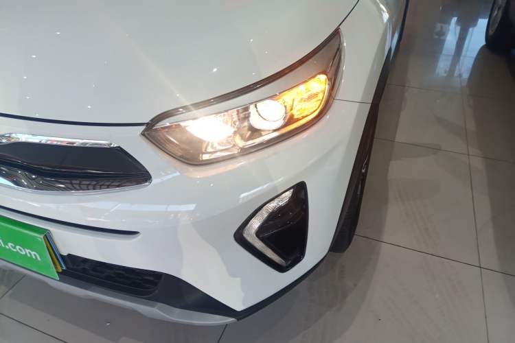 Used Kia kx1 Stonic 2019 1.4L Automatic Fun Edition China VI