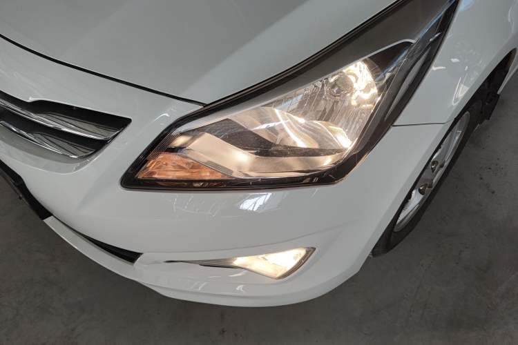 Used Hyundai Verna 2014 1.4L Automatic Smart GLS
