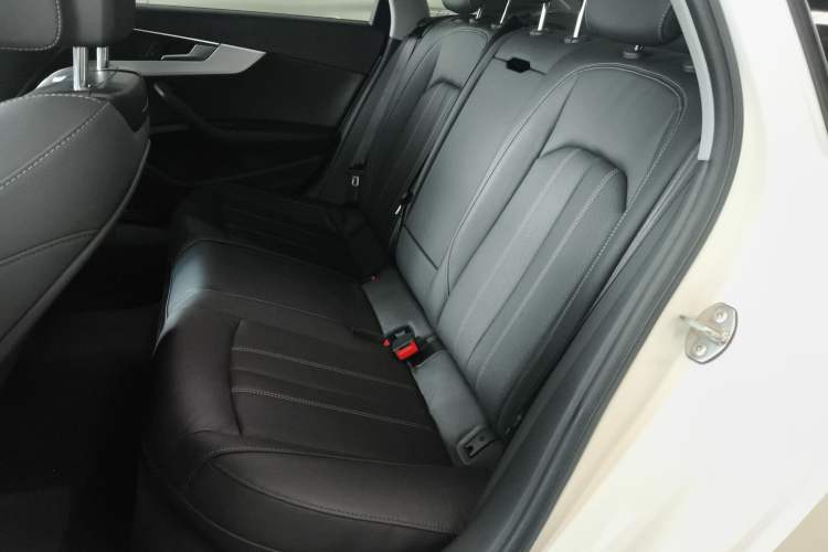 Used Audi A4L 2020 40 TFSI Fashion Dynamic Model
