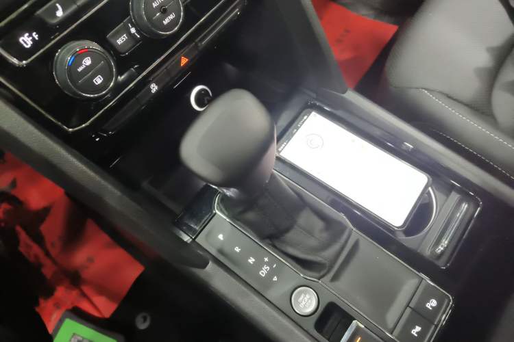 Used Volkswagen Teramont 2019 330TSI Two-Wheel-Drive Luxury Edition China V Standard
