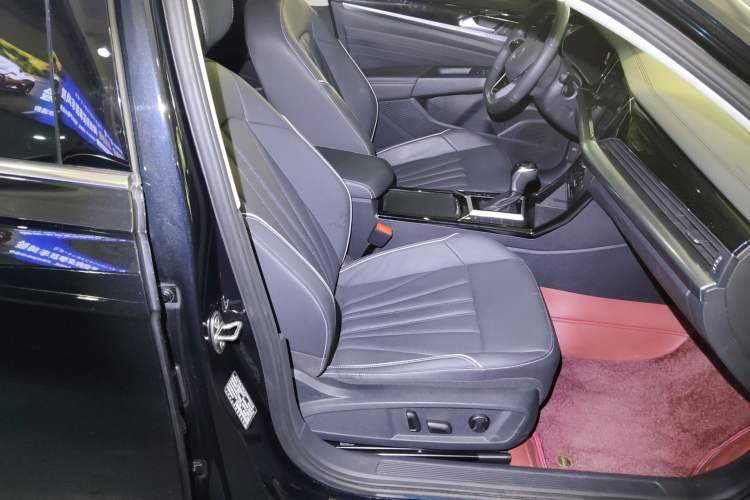 Used Volkswagen Passat 2024 330TSI Elite Edition
