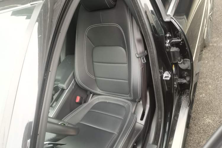 Used Jaguar XEL 2021 2.0T 200PS R-DYNAMIC Youth Sports Edition