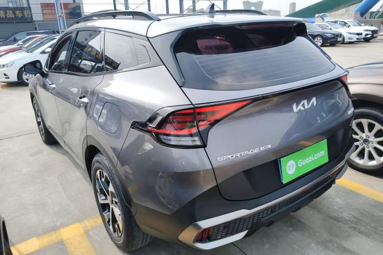 Used Kia Sportage (Chinese Domestic Model) 2023 2.0L HEV Two-Wheel Drive Flagship Edition
