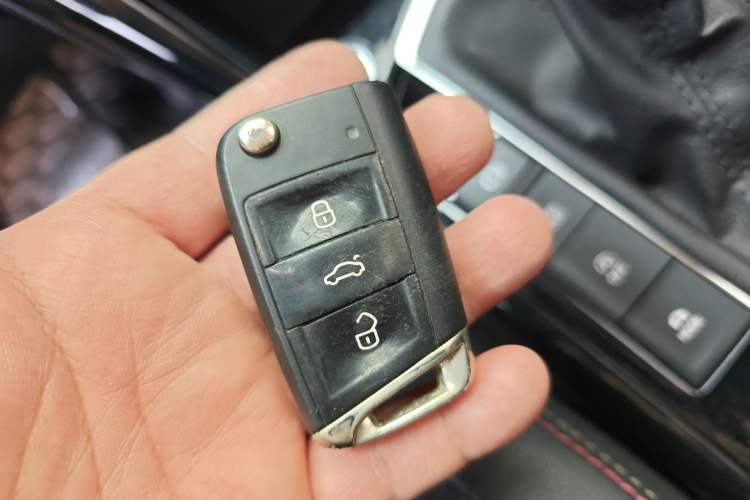 Used Volkswagen Tayron 2019 330TSI Two-Wheel Drive Luxury Model China VI Standard