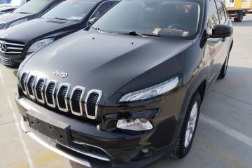 Used Jeep Cherokee 2016 2.4L Professional Edition