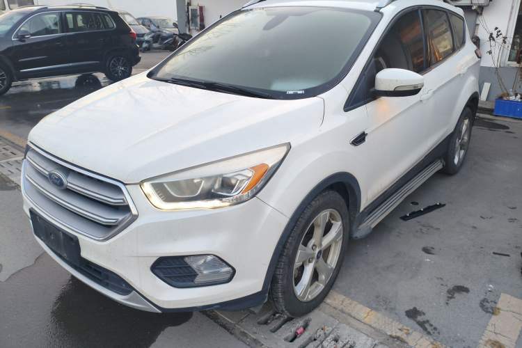 Used Ford Kuga 2017 EcoBoost 180 Two-Wheel-Drive Platinum Edition