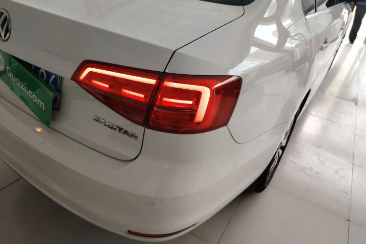 Used Volkswagen Sagitar 2018 1.6L Manual Comfort Model