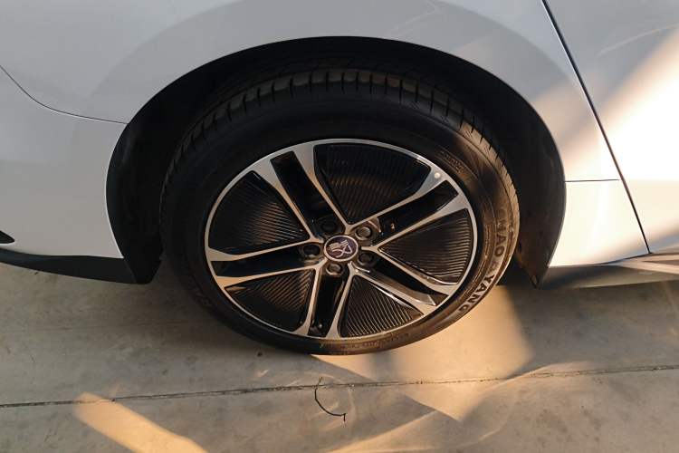 Used BYD Han 2023 EV Champion Edition 605KM Front-Drive Premium Model
