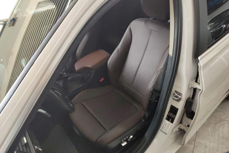 Used BMW 3 Series 2018 320Li Fashion Model
