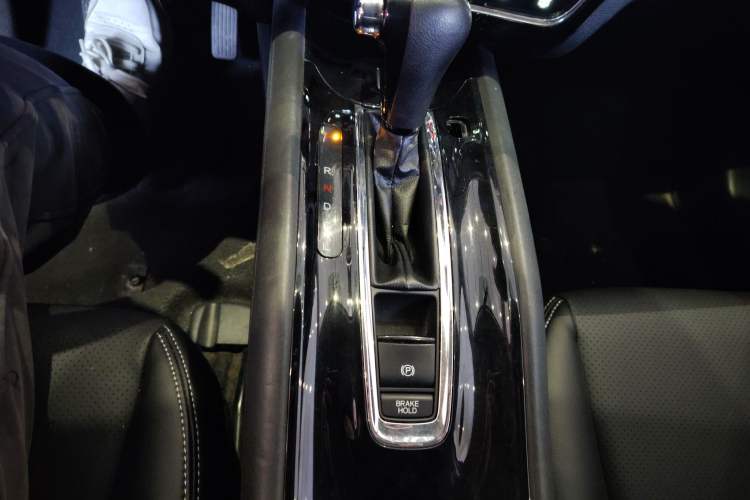 Used Honda Vezel 2020 220 TURBO CVT Elite Edition
