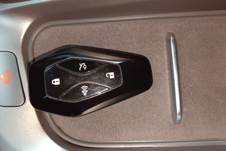 Used ARCFOX Alpha T5 2025 520 MAX
