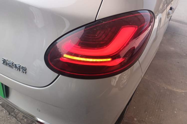 Used Wuling Bingo 2024 333 km Enjoyment Version
