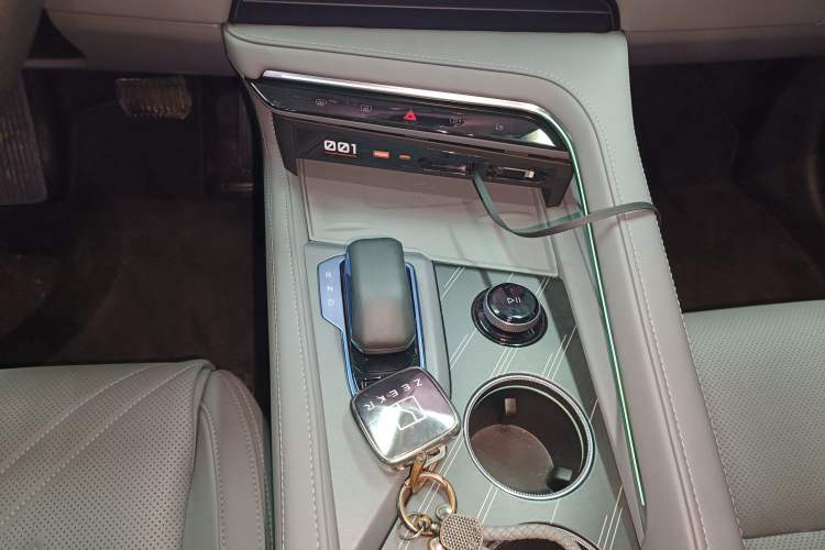 Used Zeekr 001 2025 WE Edition 95 kWh All-Wheel Drive
