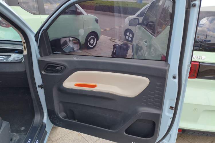 Used Wuling Hongguang MINIEV 2020 Lite Version Lithium Iron Phosphate
