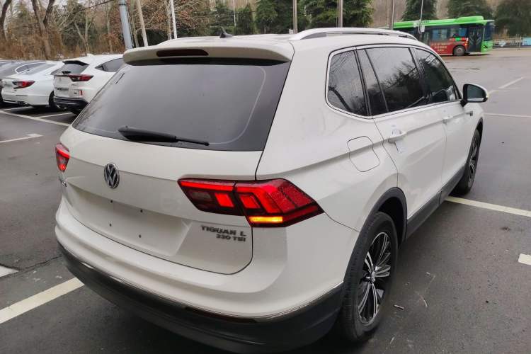 Used Volkswagen Tiguan L 2019 330TSI Automatic Two-Wheel Drive Panoramic Comfort Edition China VI Standard