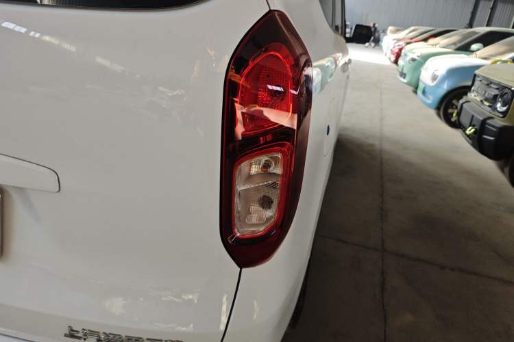 Used Wuling Hongguang New Energy 2025 Extended-Range Hybrid 50KM Comfort Version