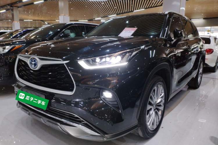 Used Toyota Highlander 2022 Dual-Engine 2.5L Four-Wheel Drive Prestige Version 7 Seats
