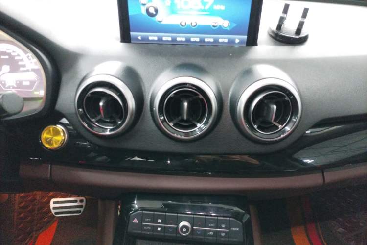 Used Wey VV7 2017 2.0T Flagship Edition
