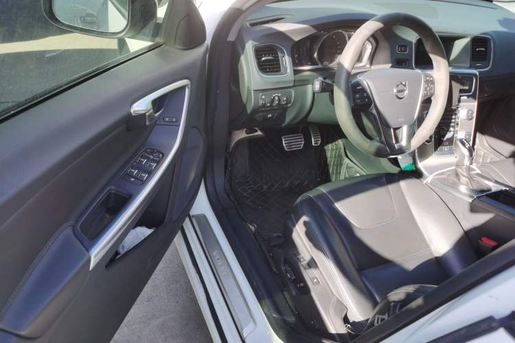 Used Volvo S60 2019 S60L Facelift T5 Intelligent Advanced Edition
