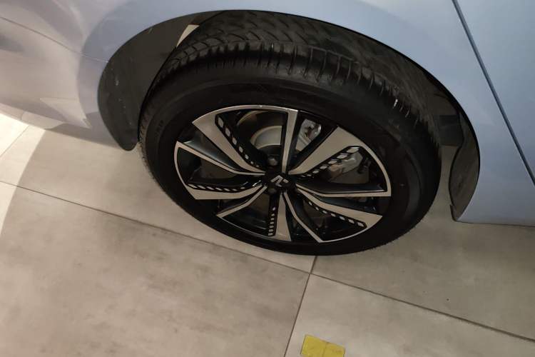 Used  ER6 2021 New Dynamic Edition 620km Smart Enjoyment Version
