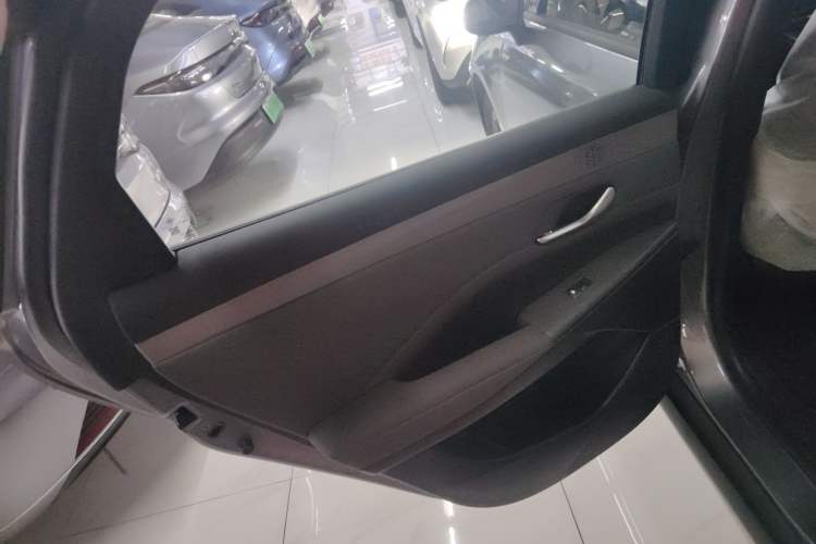 Used BYD Qin PLUS 2025 DM-i Smart Drive 55KM Leading Model
