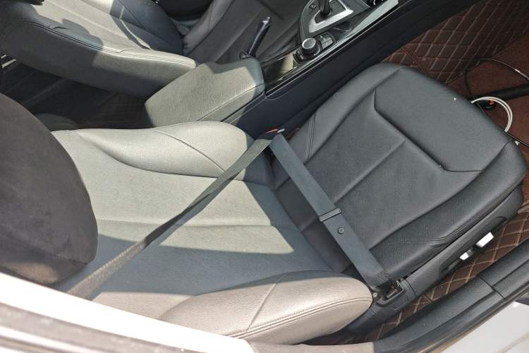 Used BMW 3 Series 2016 320Li Fashion Model
