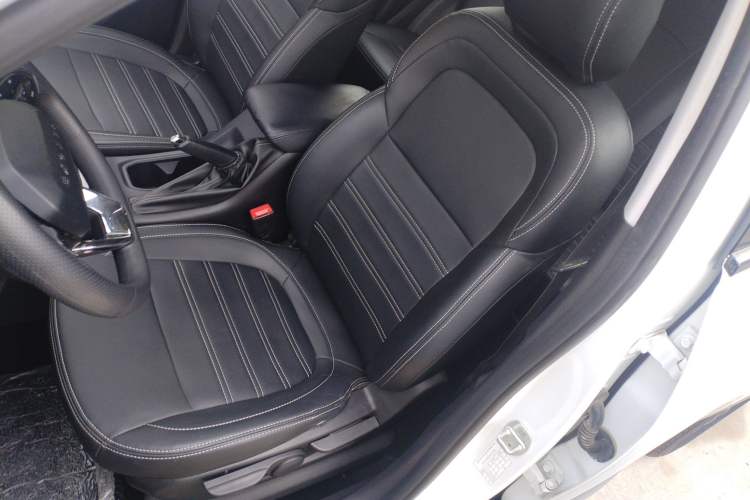 Used Baojun RS-3 2020 1.5L Manual Elite Version with 24-Hour Online Service
